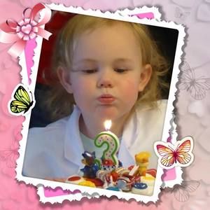 Meet your Posher, Cynthia